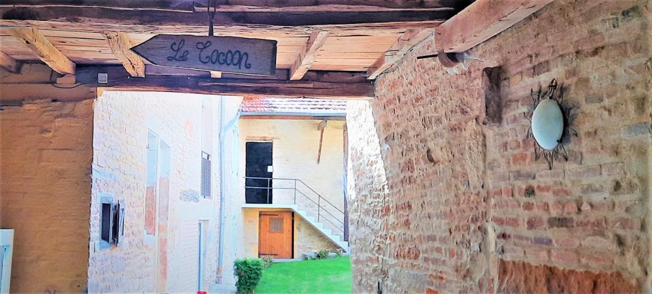 Le Cocoon Avec Parking Gratuit Apartman Cuisery Kültér fotó