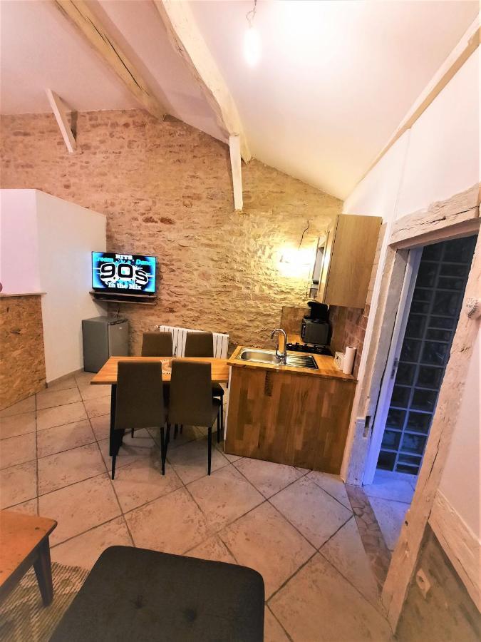 Le Cocoon Avec Parking Gratuit Apartman Cuisery Kültér fotó